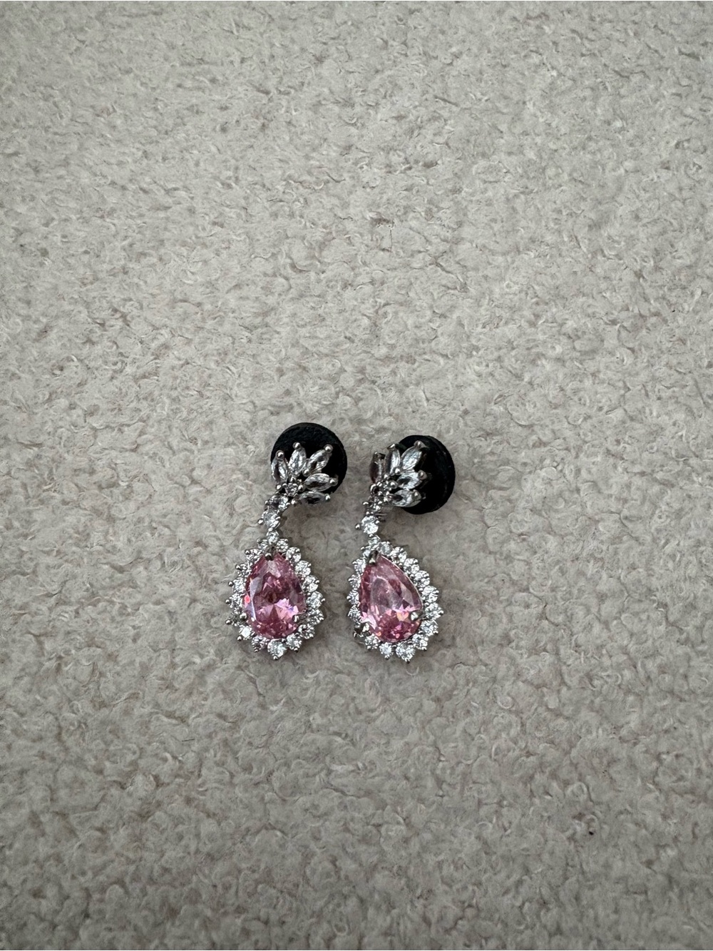 Earring - Picture 3 of 3